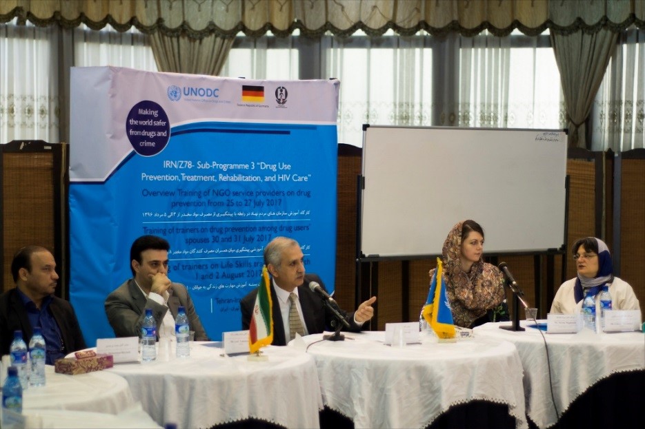 Opening ceremony: Mr. Mohammad Birjandi, Director General of the Civil society Organisations and Public Participation Department of DCHQ, first from left; and Ms. Dorotha Magdalena Berezicki, First Secretary of the Embassy of the Federal Republic of Germany, second from right