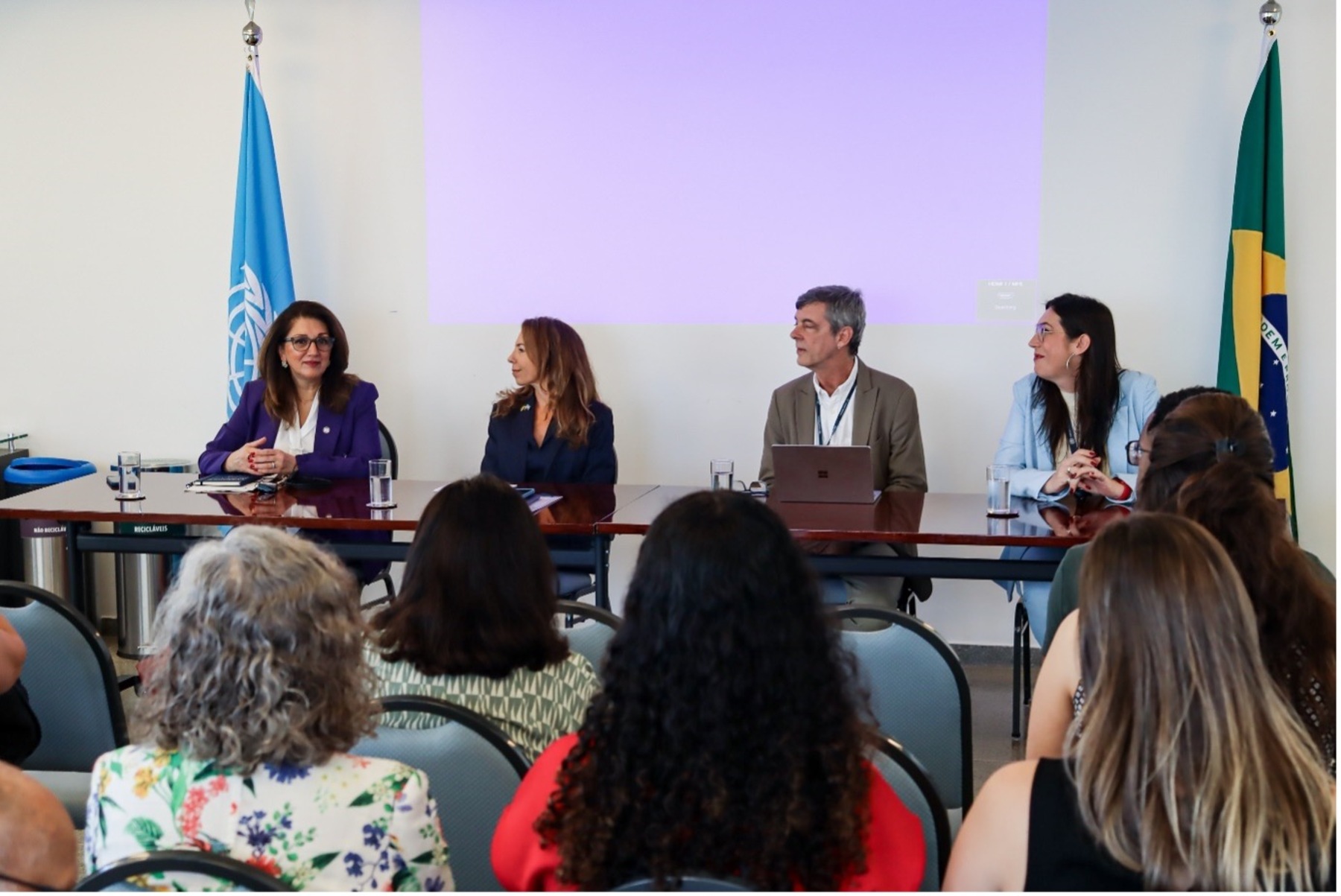 Participantes do UNODC, Ministério da Saúde e UNAIDS no evento